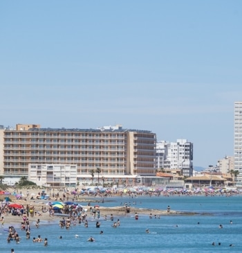Condenan al presidente de una comunidad de La Manga por el ataque [...]