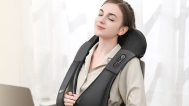 ¿Dolores de cuello y espalda? Necesitas este masajeador con mas de 2 mil valoraciones positivas en Amazon