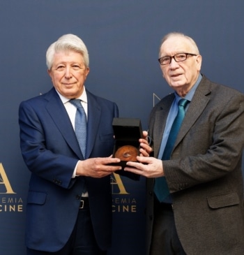 Enrique Cerezo: "A Santiago Segura habría que darle un Goya todos los [...]