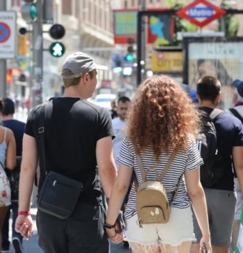 España concedió la nacionalidad a 221.805 migrantes en 2024, la tercera cifra [...]