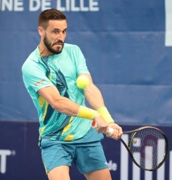 ¿Quién es Damir Dzumhur?
