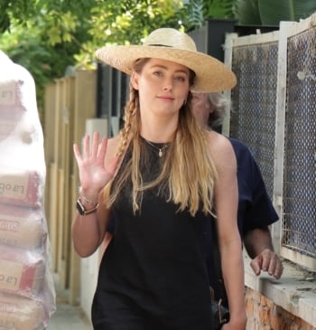 Amber Heard da a luz a mellizos pero, ¿quién es el padre?