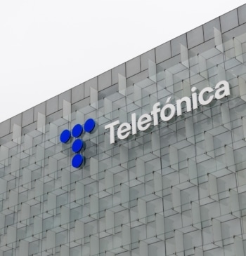 Telefónica pierde 1.731 millones en las primeras cuentas de Murtra por las [...]