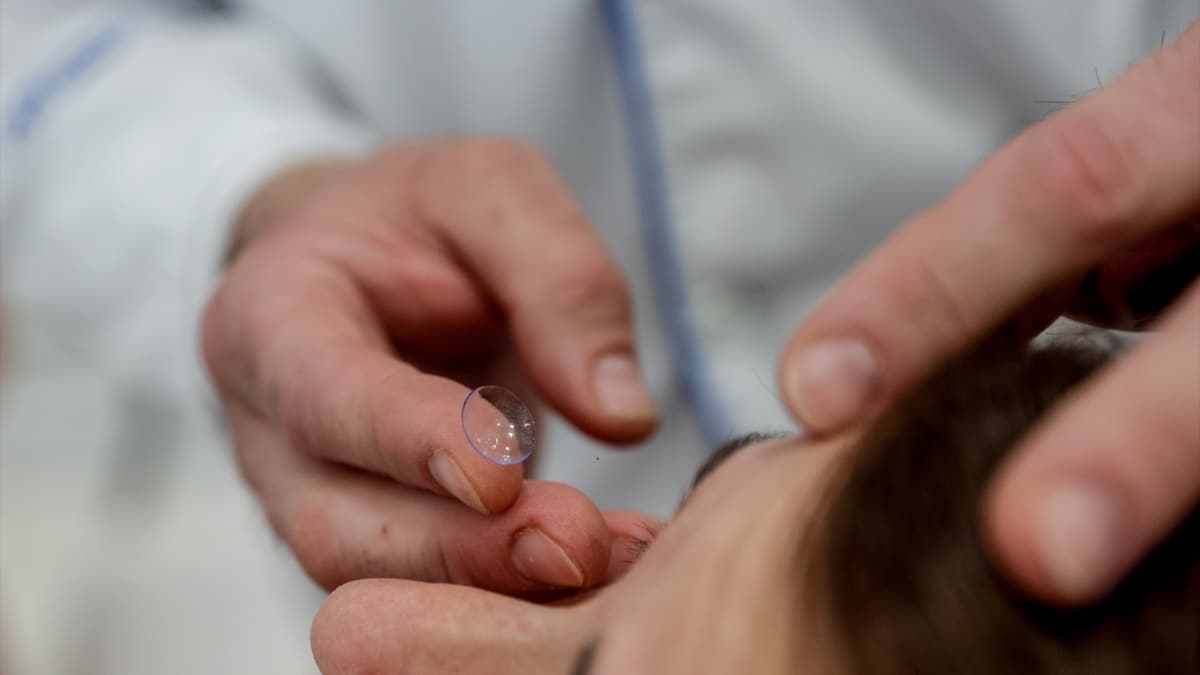 Así será la nueva ayuda para gafas y lentillas a menores de 16 años