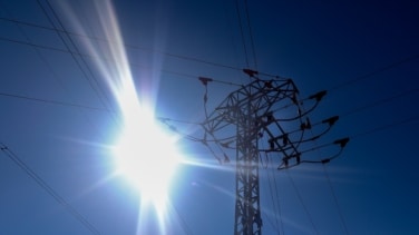La red eléctrica europea experimentó dos periodos de oscilaciones de tensión durante la media hora previa al apagón