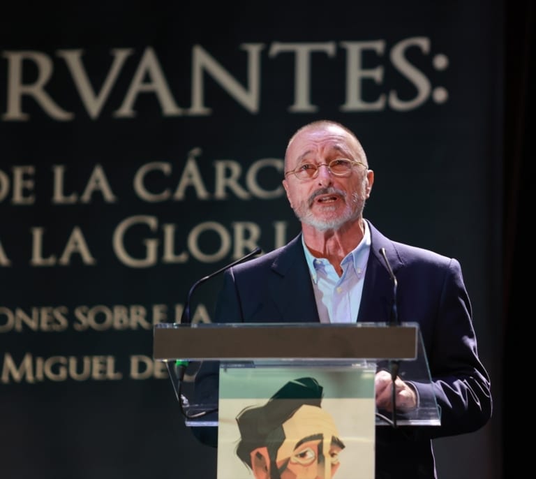 Arturo Pérez-Reverte anuncia un nuevo libro del Capitán Alatriste