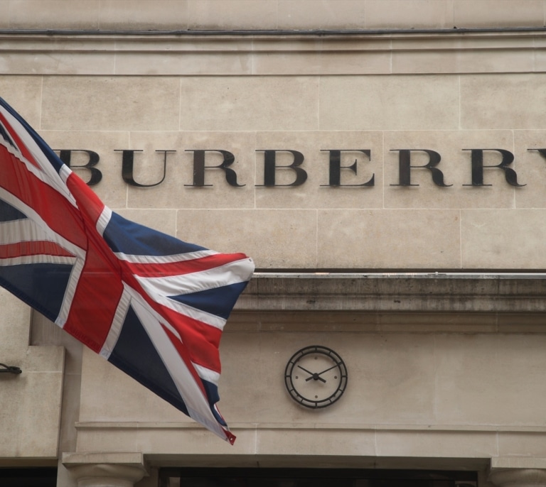 "Los mejores días de Burberry están por venir": a la calle 1.700 empleados