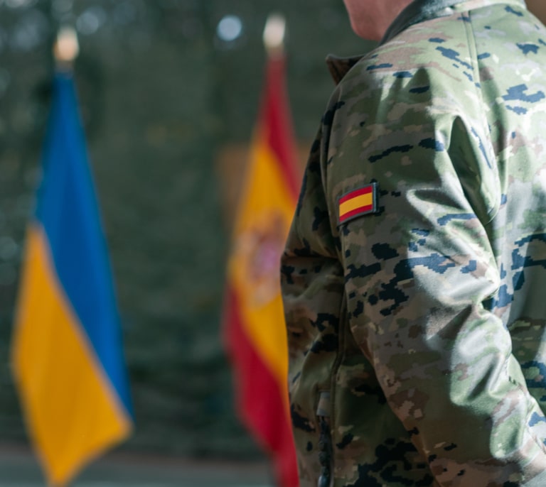 El Supremo confirma la condena a un soldado que se coló en un cuartel y desobedeció al centinela