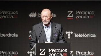 Editoriales españolas se revuelven contra Arturo Pérez-Reverte: "Si habla de vulgaridad y famoseo, está hablando de sí mismo" 