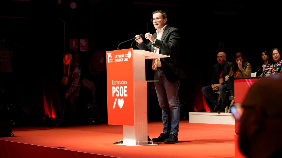 (Foto de ARCHIVO) El secretario general del PSOE de Extremadura, Miguel Ángel Gallardo, interviene durante la clausura del 15º Congreso del PSOE de Extremadura, en el Palacio de Congresos de Plasencia, a 19 de enero de 2025, en Plasencia, Cáceres, Extremadura (España). Durante el Congreso, se ha realizado la votación de los órganos del partido, como la Comisión Ejecutiva Regional, el Comité Regional, el Comité de Ética y el Comité Federal. Carlos Criado / Europa Press 19 ENERO 2025;PSOE;CONGRESO;VOTACIÓN 19/1/2025