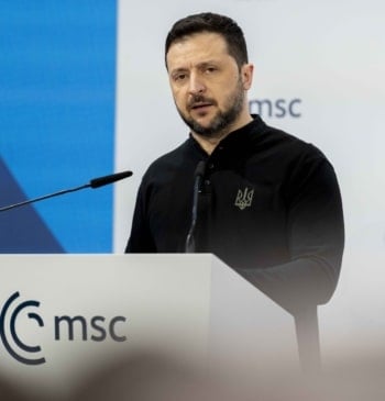 Rusia ataca Ucrania a pesar de la propuesta de tregua de Zelenski [...]