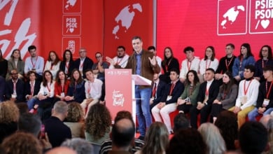 Sánchez carga contra el PP por su "sumisión" a los intereses de las empresas al rechazar el decreto antiaranceles