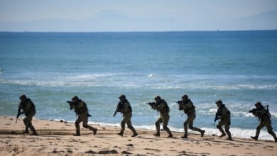 Un sargento, condenado por obligar a sus soldados a reptar entre zarzas, barro y meter la cabeza en un charco