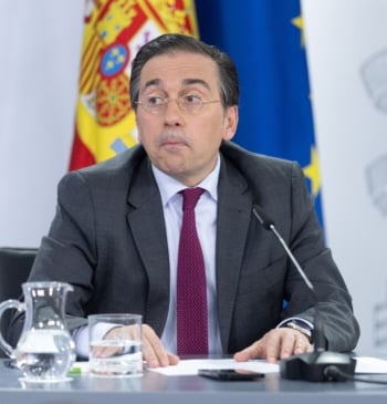 Edificios ruinosos y trámites que duran años: diplomáticos denuncian el colapso de [...]