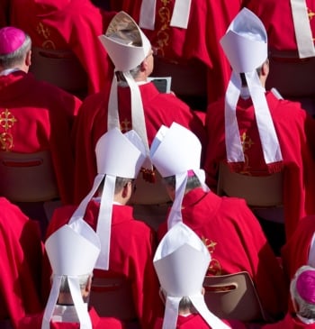 Arranca el cónclave entre el runrún de los papables y las dudas [...]