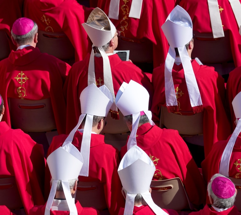 Arranca el cónclave entre el runrún de los papables y las dudas sobre su duración