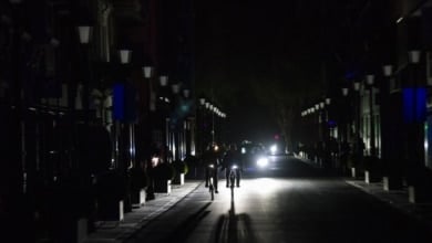 El electricista de Alicante que engañó a los vecinos pidiéndoles 50 euros el día después del apagón