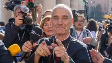 Un cardenal que estuvo dentro de la Capilla Sixtina: "Vi alinearse los planetas durante el cónclave"