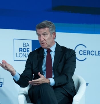 Feijóo rechaza la consulta pública de la OPA del BBVA al Sabadell [...]