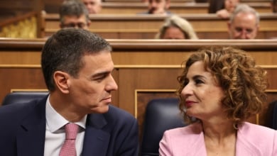 El Gobierno no cree que los wasaps erosionen a Sánchez: "Nos desgasta más el apagón, los trenes o las mujeres de Ábalos"