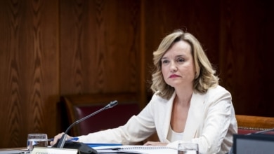 "Eres la muñeca hinchable del PSOE": Pilar Alegría acusa al PP de sembrar el "matonismo" contra su persona