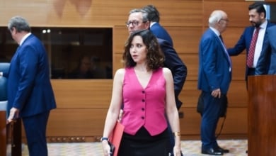 Un juez imputa a dos exaltos cargos del Gobierno de Ayuso por los protocolos de las residencias durante la pandemia