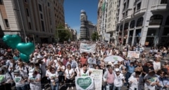 Miles de personas se manifiestan en Madrid en defensa de la sanidad pública