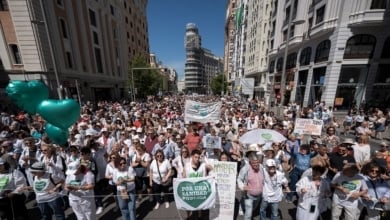 Miles de personas se manifiestan en Madrid en defensa de la sanidad pública