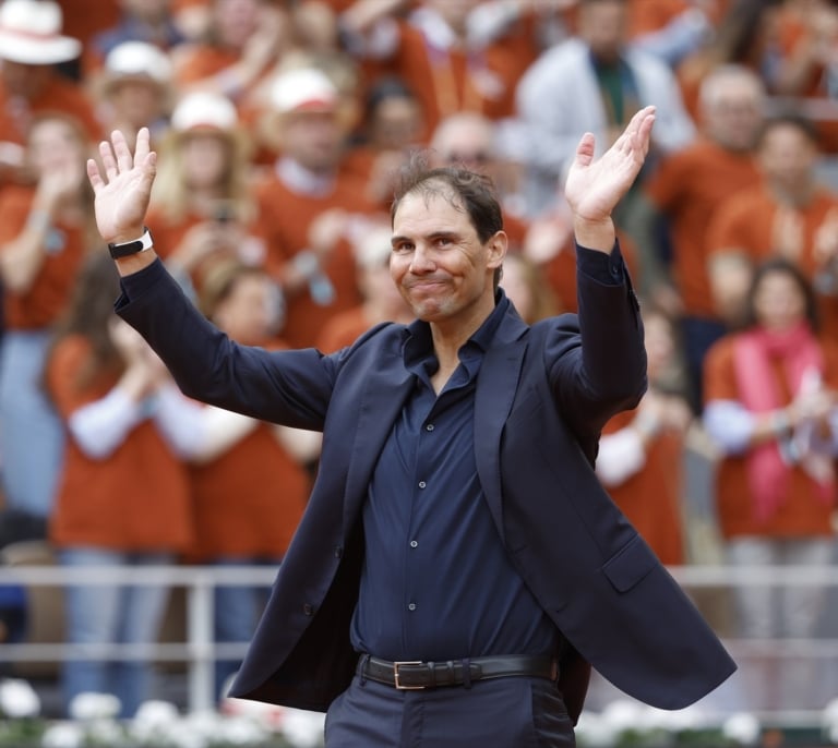 ¿Por qué se dispara el precio de la camiseta del homenaje a Nadal en Roland Garros?