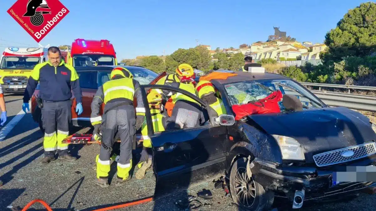 Muere en un hospital una mujer que resultó herida el domingo en un accidente en la AP-7