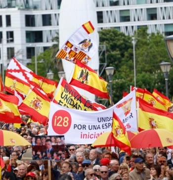 La manifestación de organizaciones afines a Vox contra Sánchez pincha sin la [...]