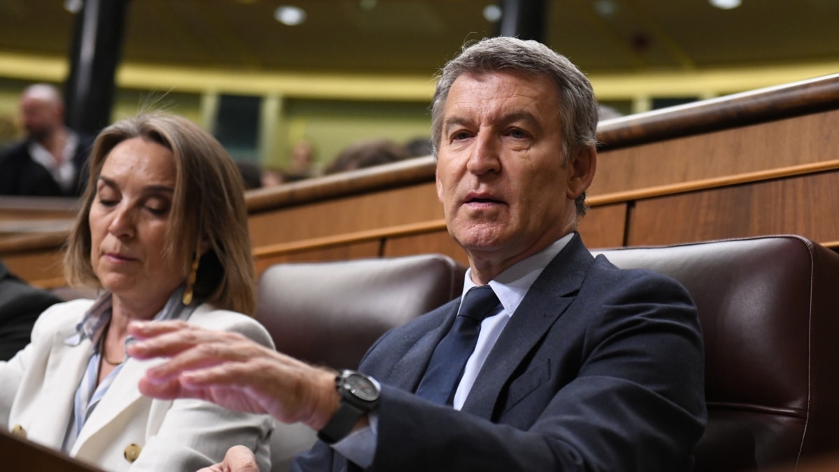 Feijóo acusa a Sánchez de desoír las advertencias sobre el riesgo de un apagón: "¡Qué vergüenza!"