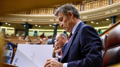 Los wasaps de Sánchez ahondan en la desconfianza del PP y alejan la posibilidad de pactos de Estado