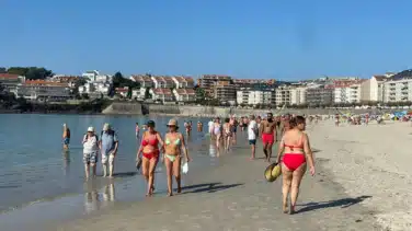 Sol y ambiente en A Coruña: playas llenas en el último jueves de mayo