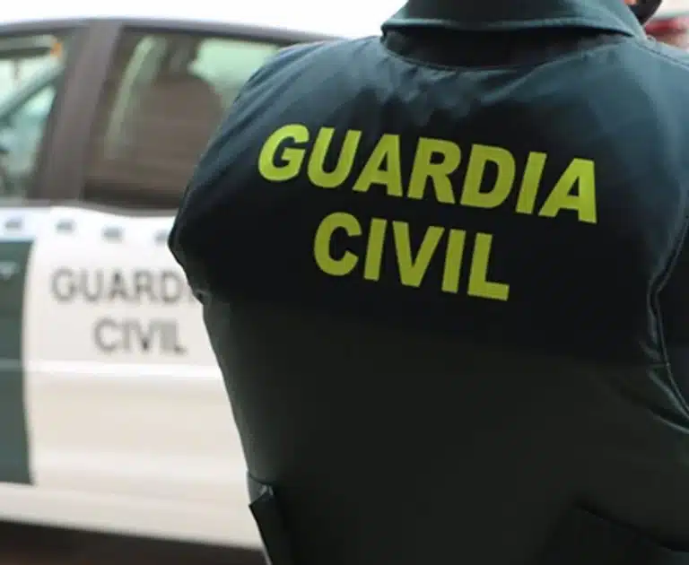 Tres detenidos, dos menores, tras huir de un control en Valencia con 3 kg de marihuana