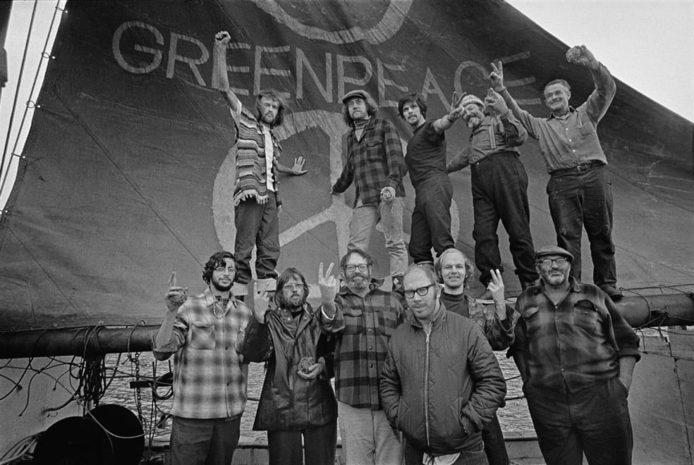 El primer viaje de Greenpeace: La tripulación del Phyllis Cormack (rebautizado como Greenpeace). 