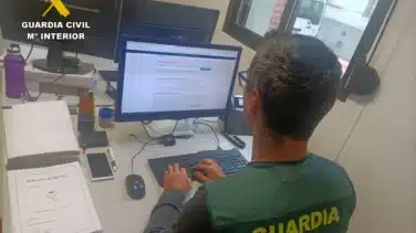 Denuncia cargos en su tarjeta por 1.100 euros que gastó en un club