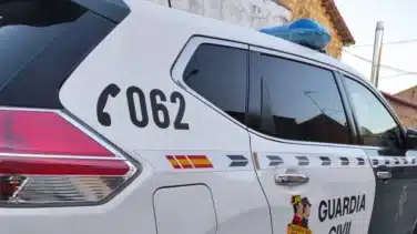 Hallan muerto a un hombre de 73 años bajo su coche en un camino de Soria