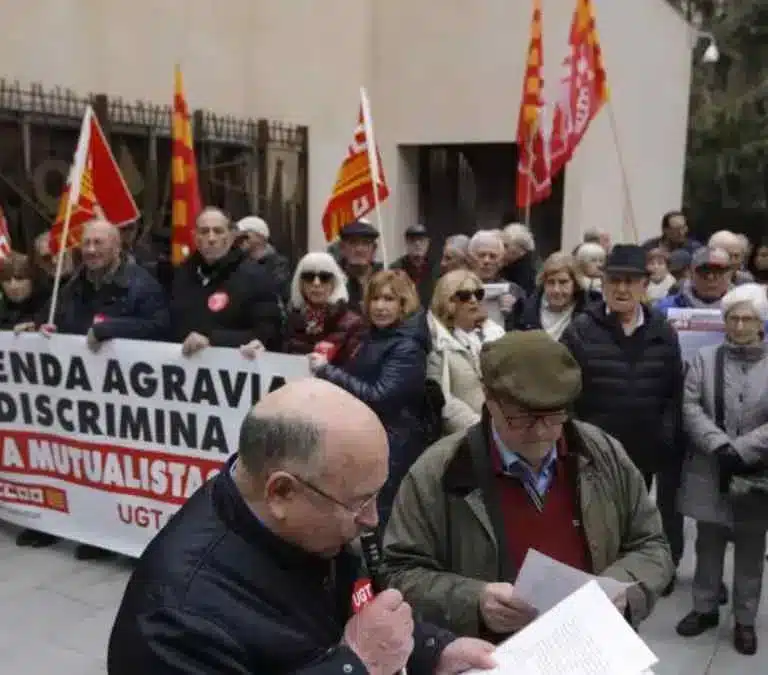 Hacienda devolverá hasta 4.000 € a pensionistas mutualistas en un solo pago este año