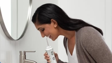 El sencillo truco para una limpieza bucal profunda cuesta menos de 50€ en Amazon