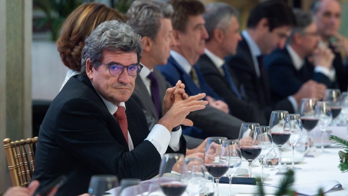(Foto de ARCHIVO) El gobernador del Banco de España, José Luis Escrivá Belmonte, durante la XXIV Conferencia de la Asociación de Mercados Financieros, en el Casino de Madrid, a 16 de diciembre de 2024, en Madrid (España). Gustavo Valiente / Europa Press 16 DICIEMBRE 2024;ESCRIVÁ;CONFERENCIA;ASOCIACIÓN MERCADOS;FINANCIEROS;CASINO 16/12/2024