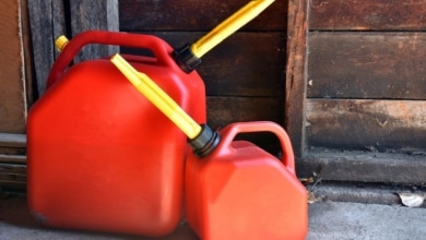 ¿Es legal guardar gasolina en casa?
