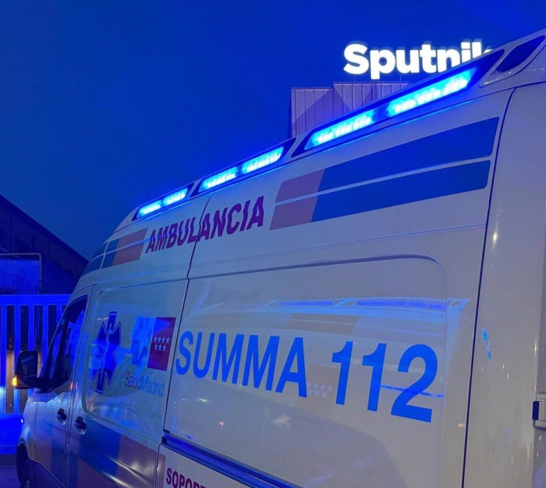 Grave un motorista al salirse de la vía y caer por un terraplén de 15 metros