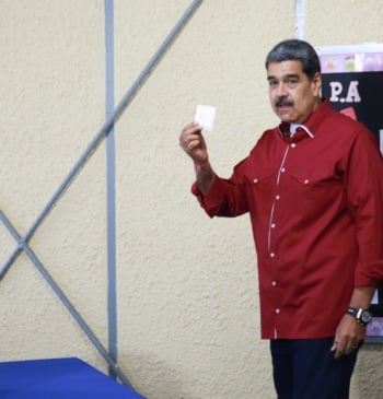 Maduro perpetra una nueva farsa electoral pero los venezolanos se quedan en [...]