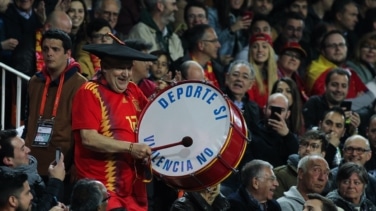 Muere Manolo 'el del Bombo', figura clave de la hinchada de la selección española