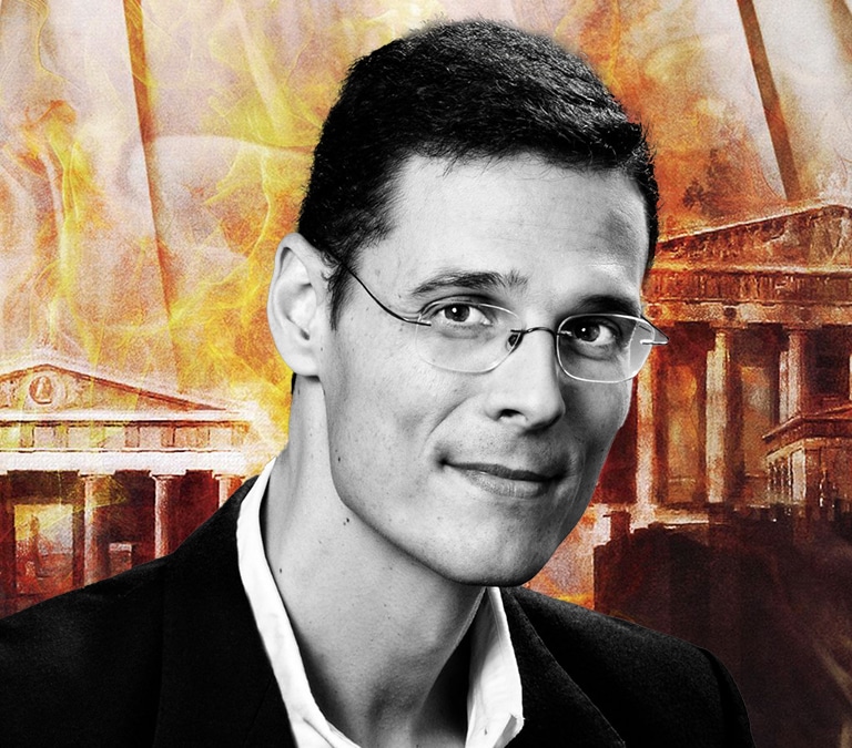 El último asesinato de la Grecia Clásica, según Marcos Chicot: "Los sofistas son los maestros de los malos políticos"