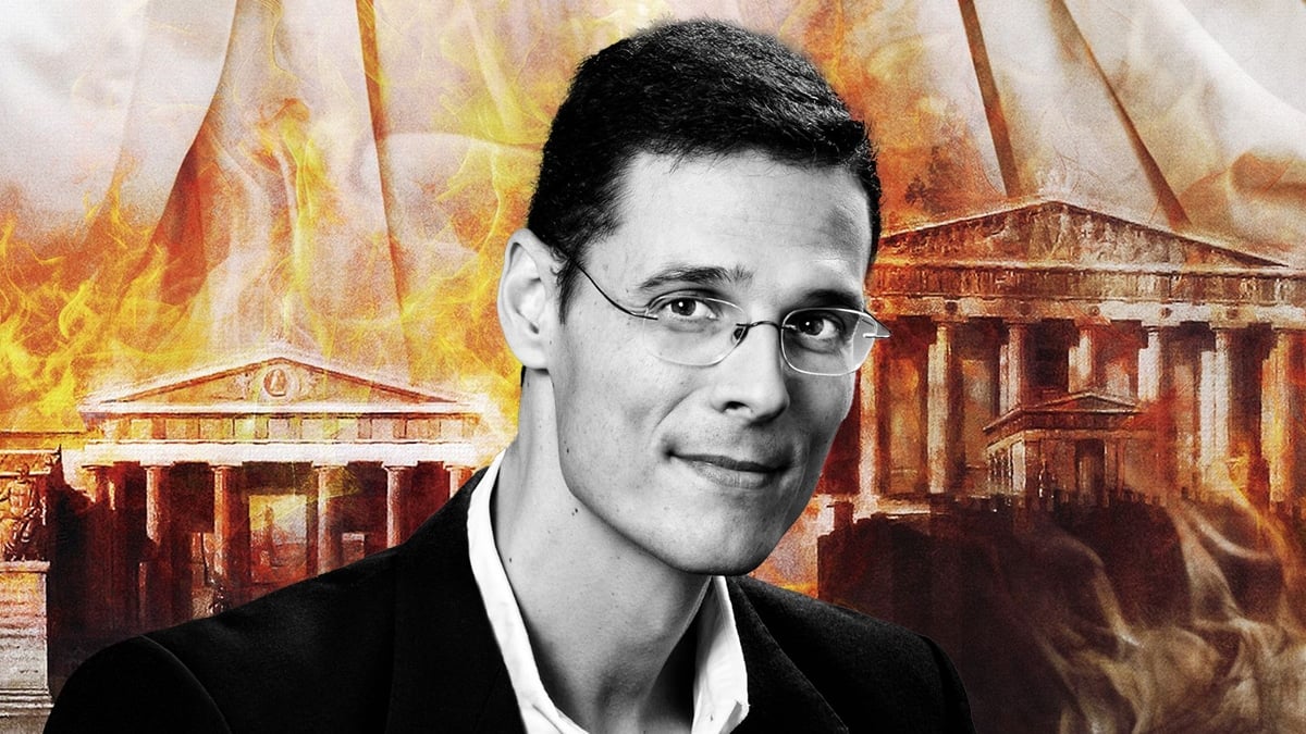 El último asesinato de la Grecia Clásica, según Marcos Chicot: "Los sofistas son los maestros de los malos políticos"
