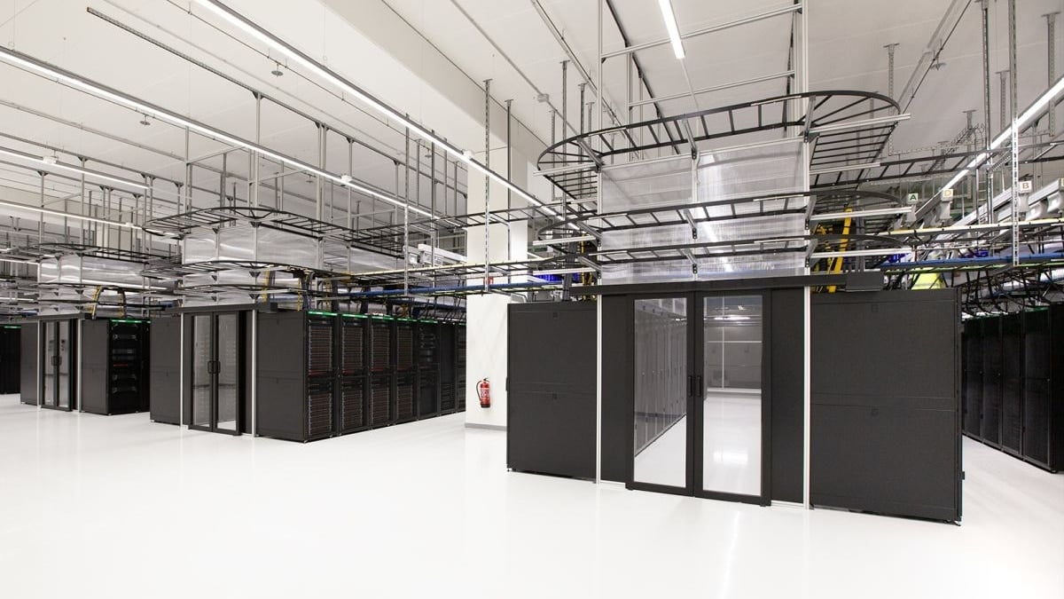 MERLIN Edged inaugura su centro de datos en Barcelona y se alía con CoreWeave
