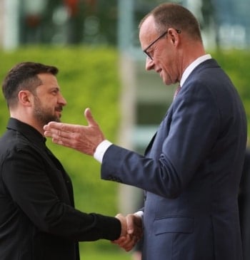 Merz ante Zelenski: "Vamos a construir armas de largo alcance con Ucrania"
