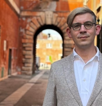 "A diferencia de Francisco, León XIV será un Papa burocrático que arregle [...]